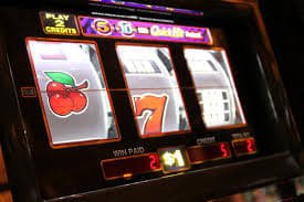 Người dùng Việt Nam chơi slot nổ hũ trên điện thoại betsapi